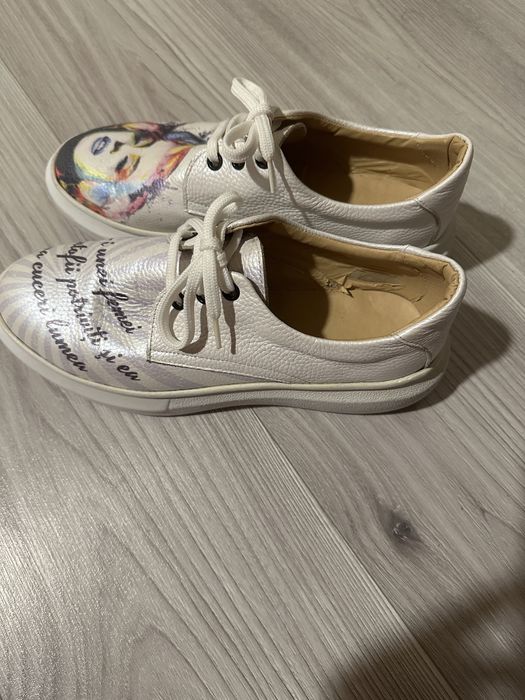 Pantofi Marilyn Monroe