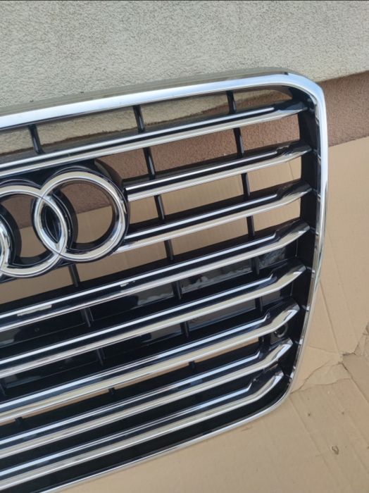 Grila centrala Audi A8 D4 4H NOUA 2010-2013
