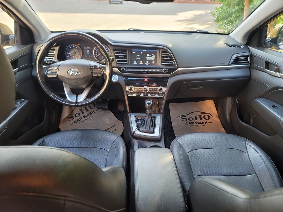 Hyundai Elantra 2019 г. - отличное состояние