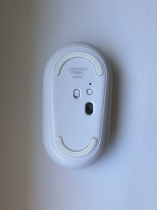 Mouse Logitech Pebble m350