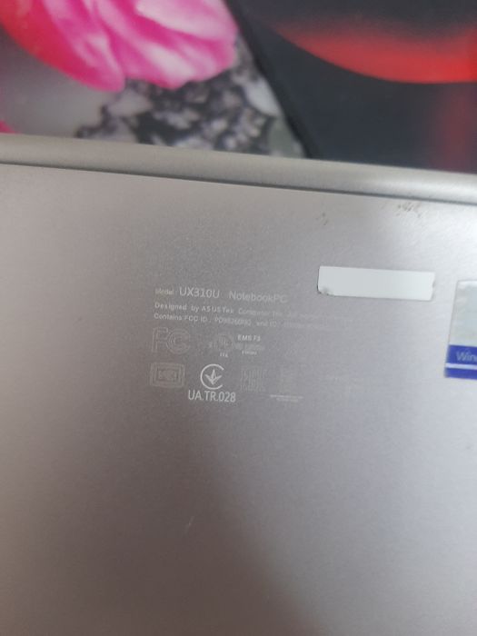 Продам ноутбук ультрабук Asus Сумка мышка