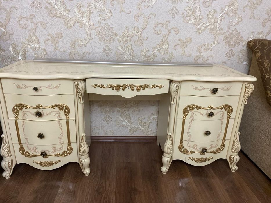 Спальная гарнитура