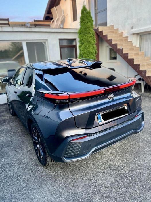 Toyota CHR hibrid avariat, AVARIATE