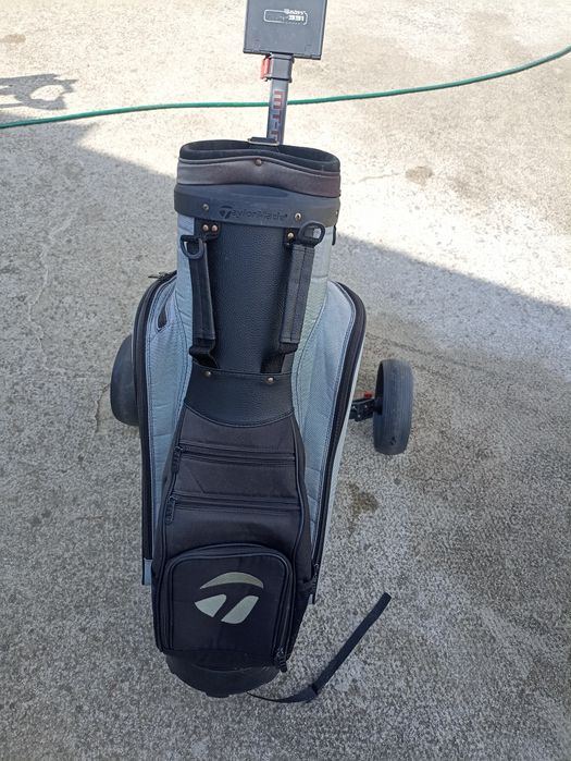 Husa și carucior de golf
