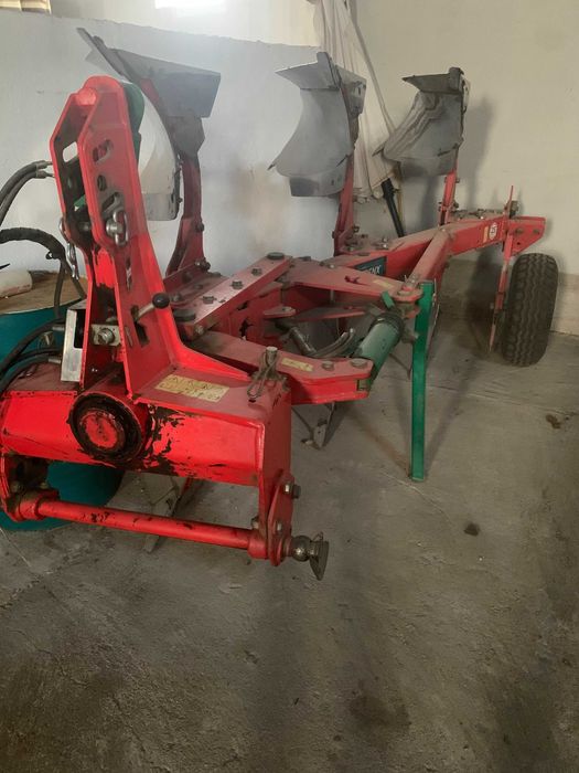 Plug reversibil Agro-Masz PO 3, 3 trupițe, stare foarte bună