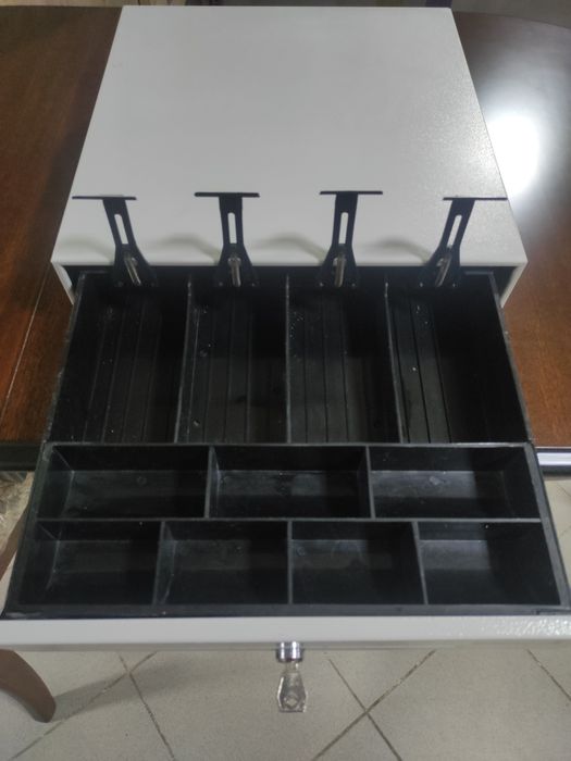 Продам денежный ящик