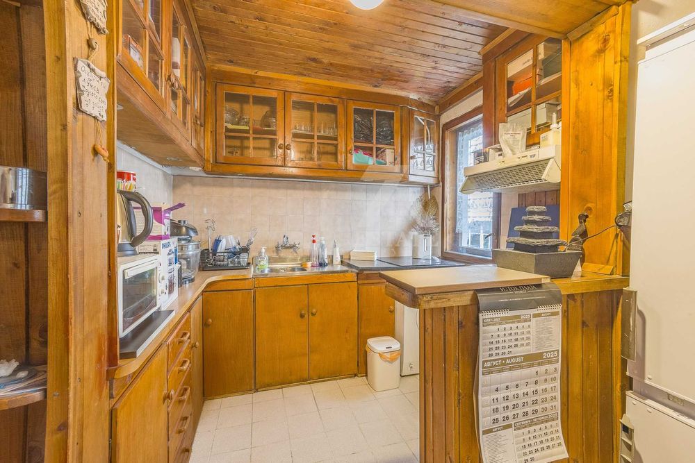 Продава къща в ж. кв. Драгалевци