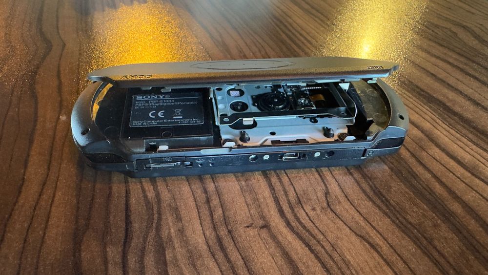 Sony PSP E1004 (Street)