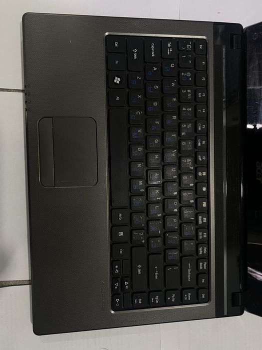 Ноутбук ACER с зарядным устройством