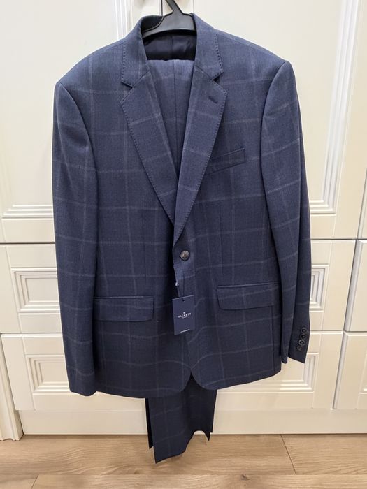 Классический костюм Hackett