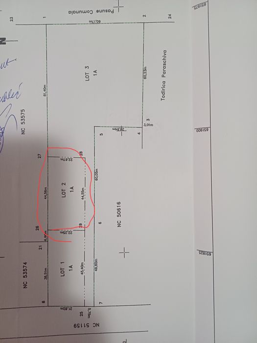 Vând teren intravilan