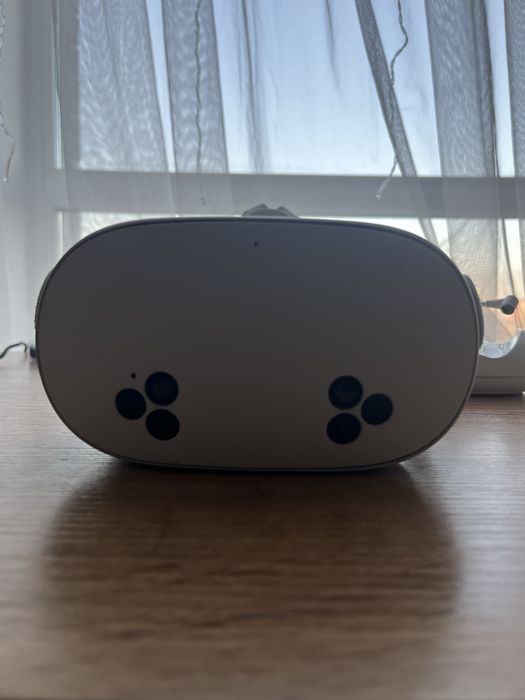 Meta Quest 3S 128 GB + докстанция