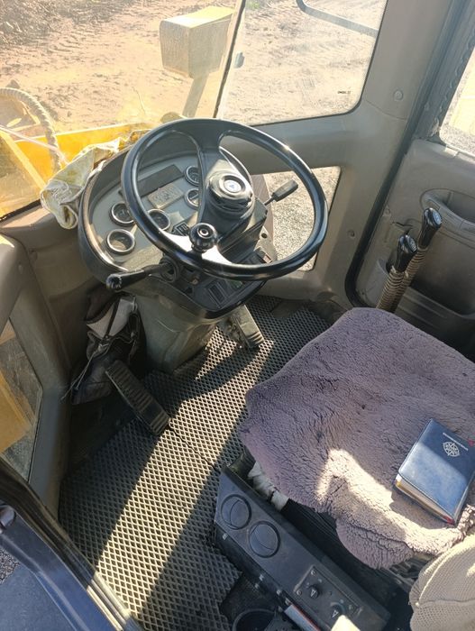 Продам фронтальный погрузчик LW 500.