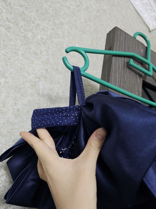 Вечернее платье цвета «Midnight Blue»