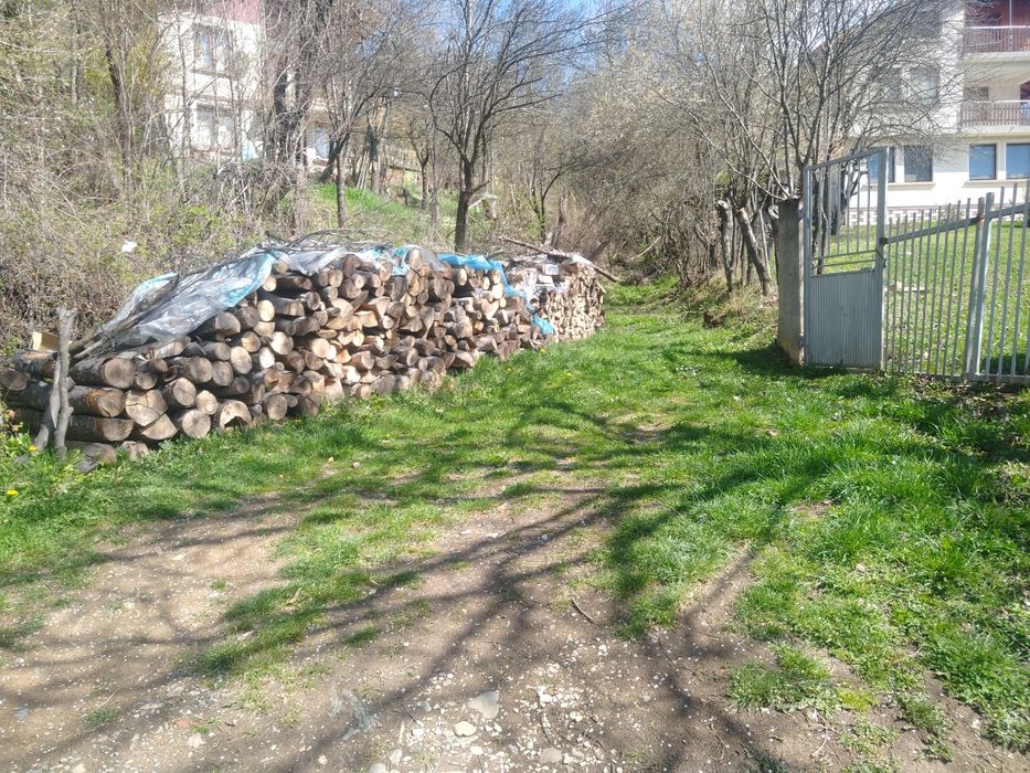 Парцел за жилищно строителство