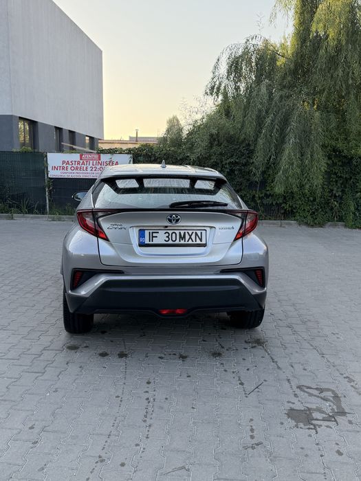 TOYOTA C-HR 1.8 Hybrid / 128.000