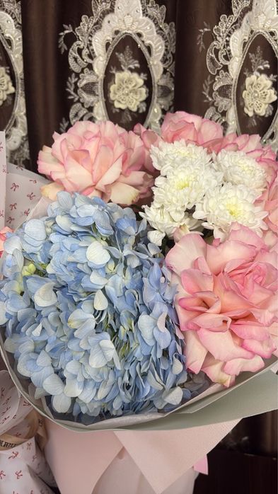 свежие букеты цветов