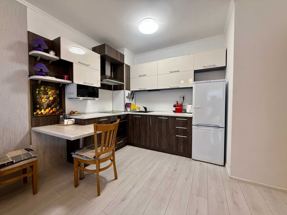 Напълно обзаведен 2стаен апартамент в квартал Бриз до Паркмарт