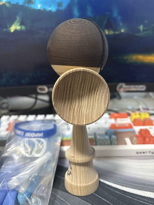 Kendama anti skid broken shape