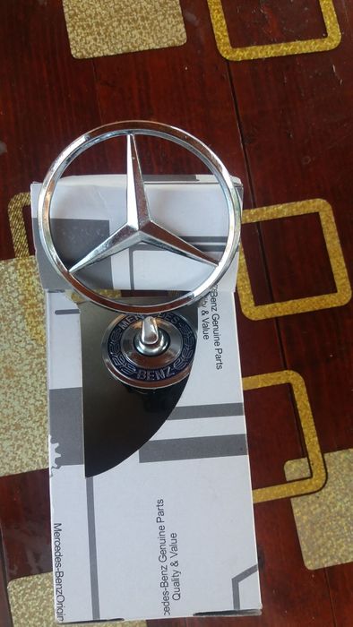 Emblema fata MERCEDES Premium