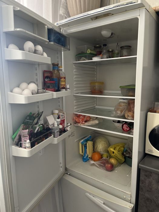 Холодильник рабочий