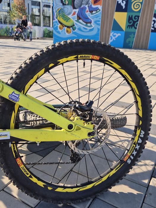 Kona operator cr size m