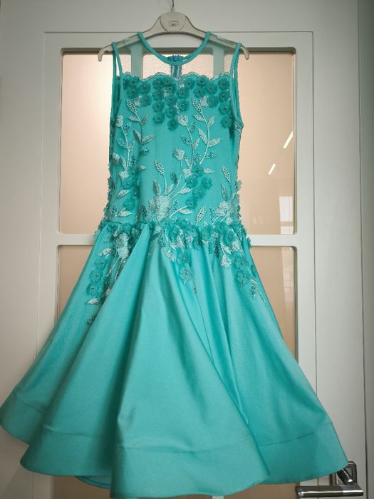 Платье для бальных танцев 8-9 лет