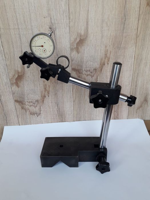 Индикаторная стойка