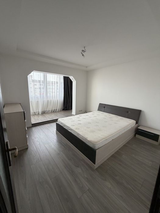 Inchiriez apartament 2 camere decomandat Republicii