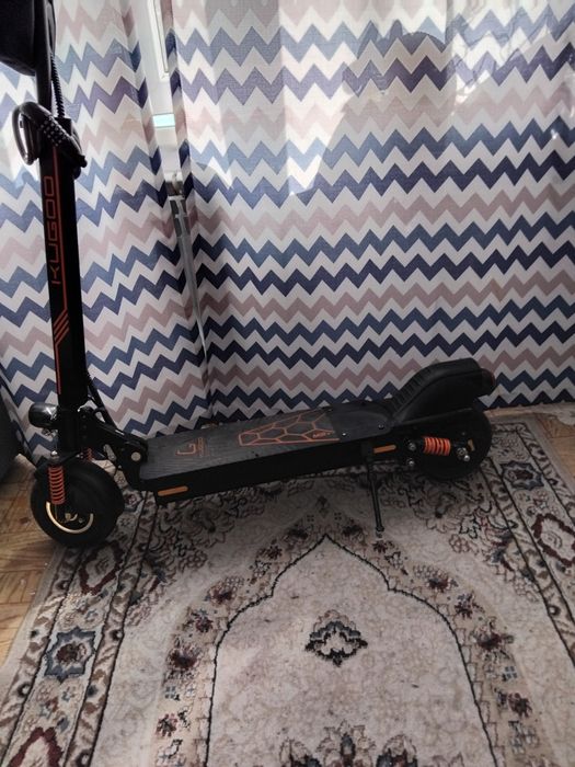 Продам электросамокат.