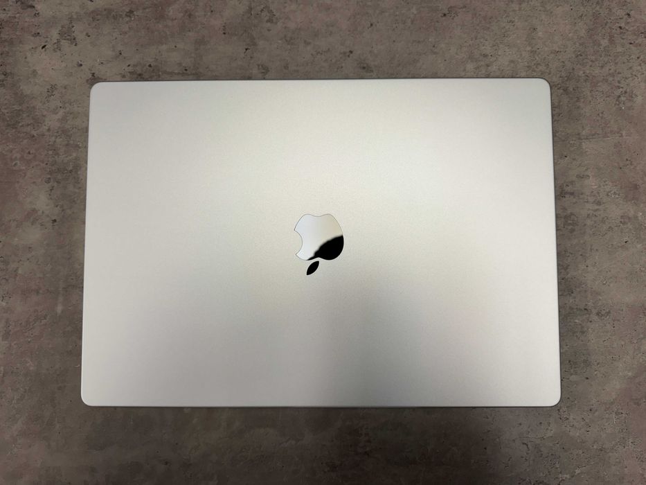 Apple Macbook Pro / M1 PRO / 16 GB RAM / 16 inch / 1TB SSD /  EXCELENT