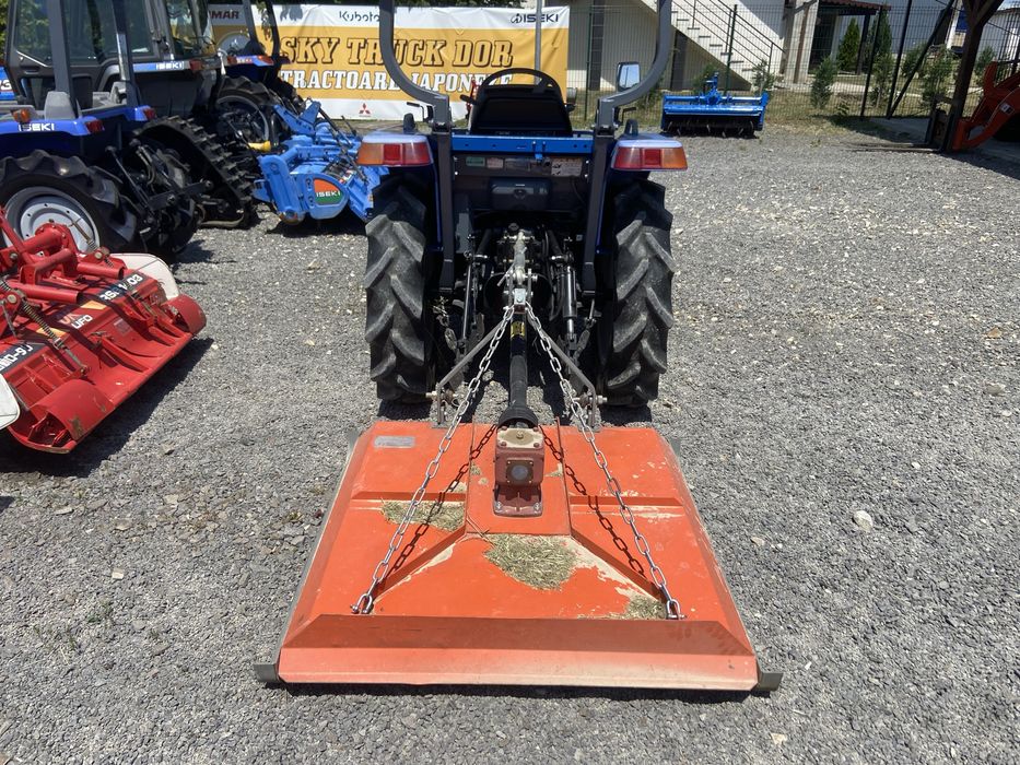 Tractor agricol japonez iseki TG233, 4x4, 23 cp + tocator vegetatie