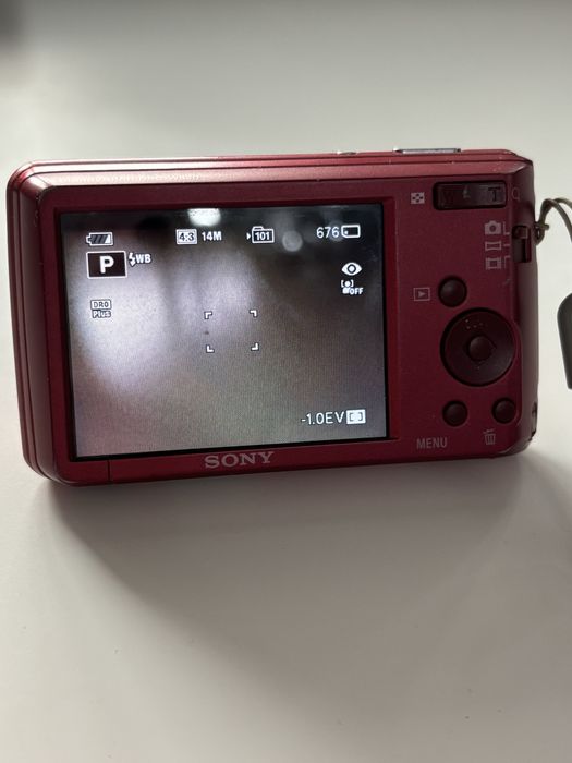 Фотоапарат Sony cyber-shot DSC-W520