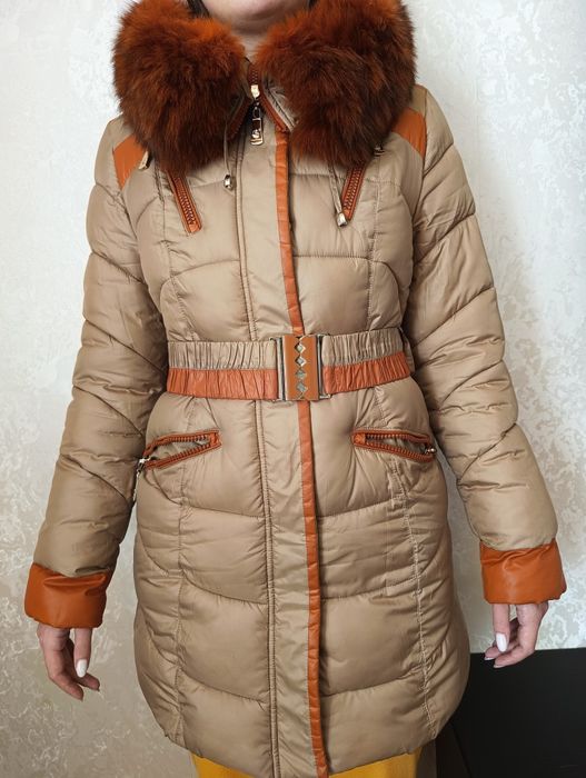 Зимний пуховик продам