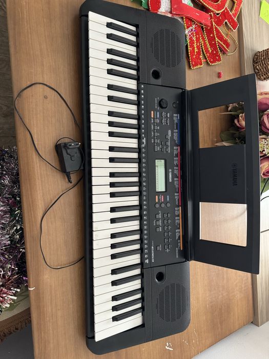 Синтезатор e263.