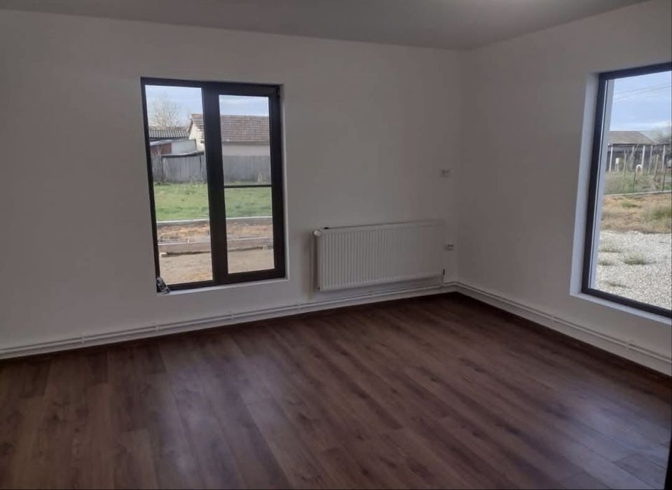 Case si casute modulare din panouri sandwich