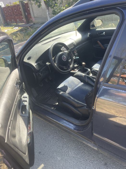 VOLKSWAGEN Passat 0 — imagine 4
