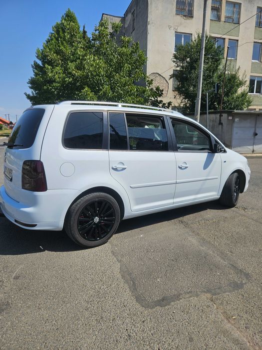 Vw touran R-LINE alb perlat bi-xenon adaptive 170 cp