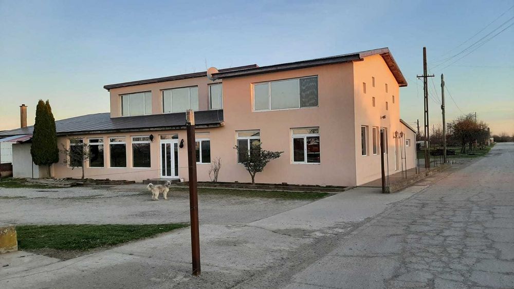 Proprietate de vanzare