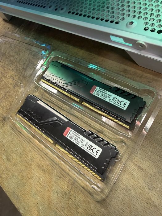 ddr4 3200 mhz 16gb second hand si noi de vanzare • Anunturi • OLX.ro