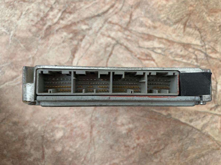 Компьютер от машины Toyota Hilux