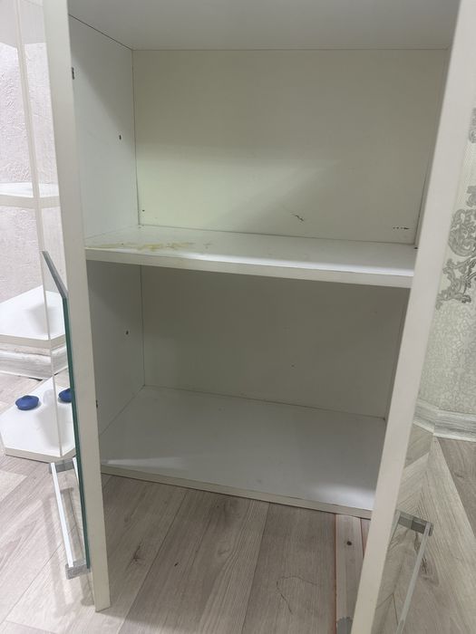 Шкафчик для ванной комнаты