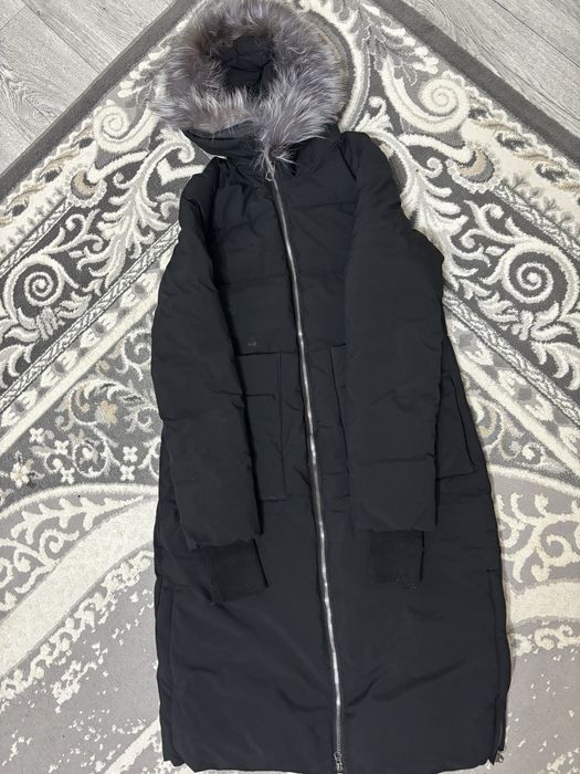 Бесплатно одежда.