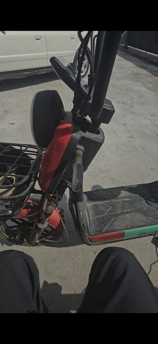 Мопеды/скутеры..