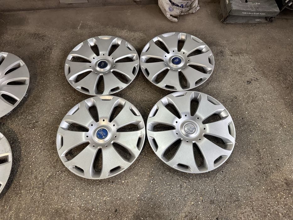 Тасове 16 цола оригинални Форд