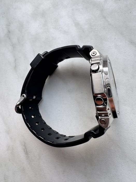 Продаю часы G-Shock 2100 Limited Edition