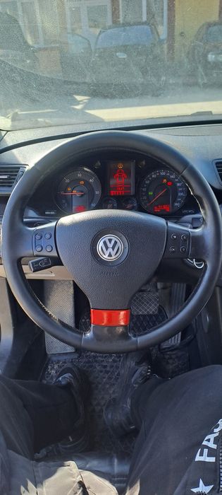 Vând volan vw Passat B6 cu comenzi si padele fuctionale