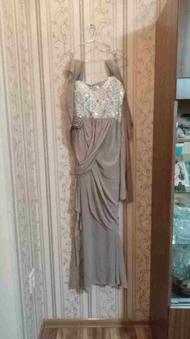 Продаются вечерние платья производство Турция