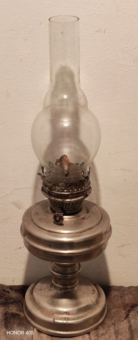 Керосиновая лампа