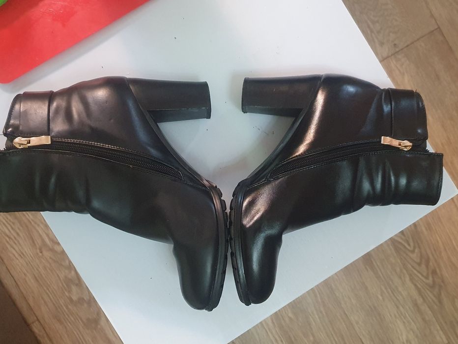 Женские полусапожки